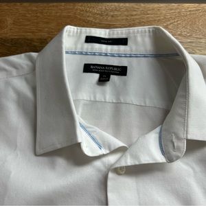 Banana Republic Men’s non-iron slim fit dress shirt XL White